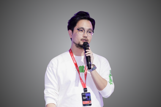 Henri, Yik Hang Pang