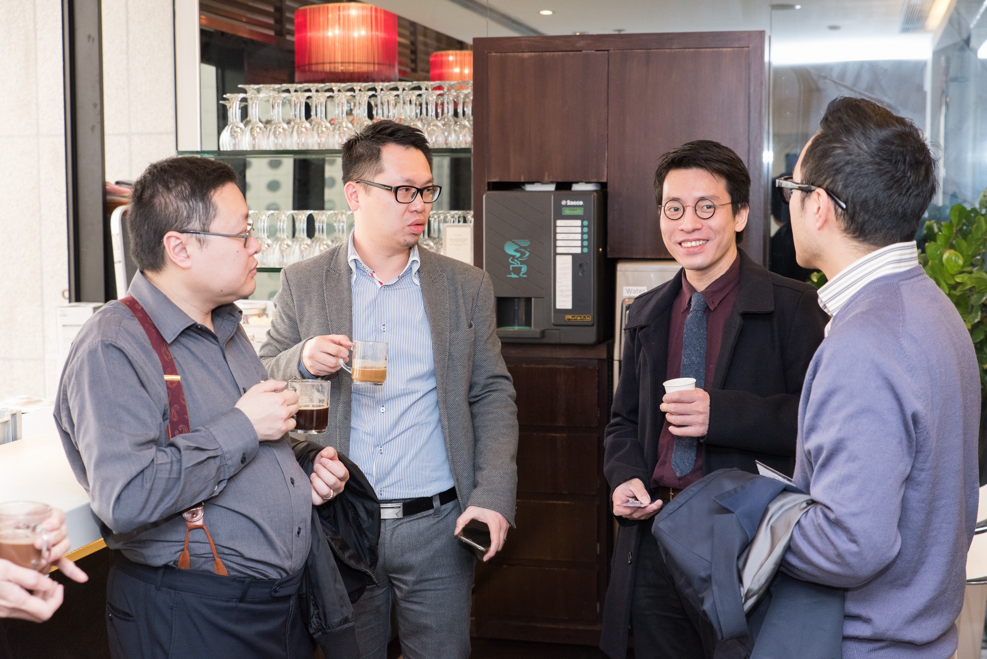 hku_con_agm_p13921_01_007.jpg