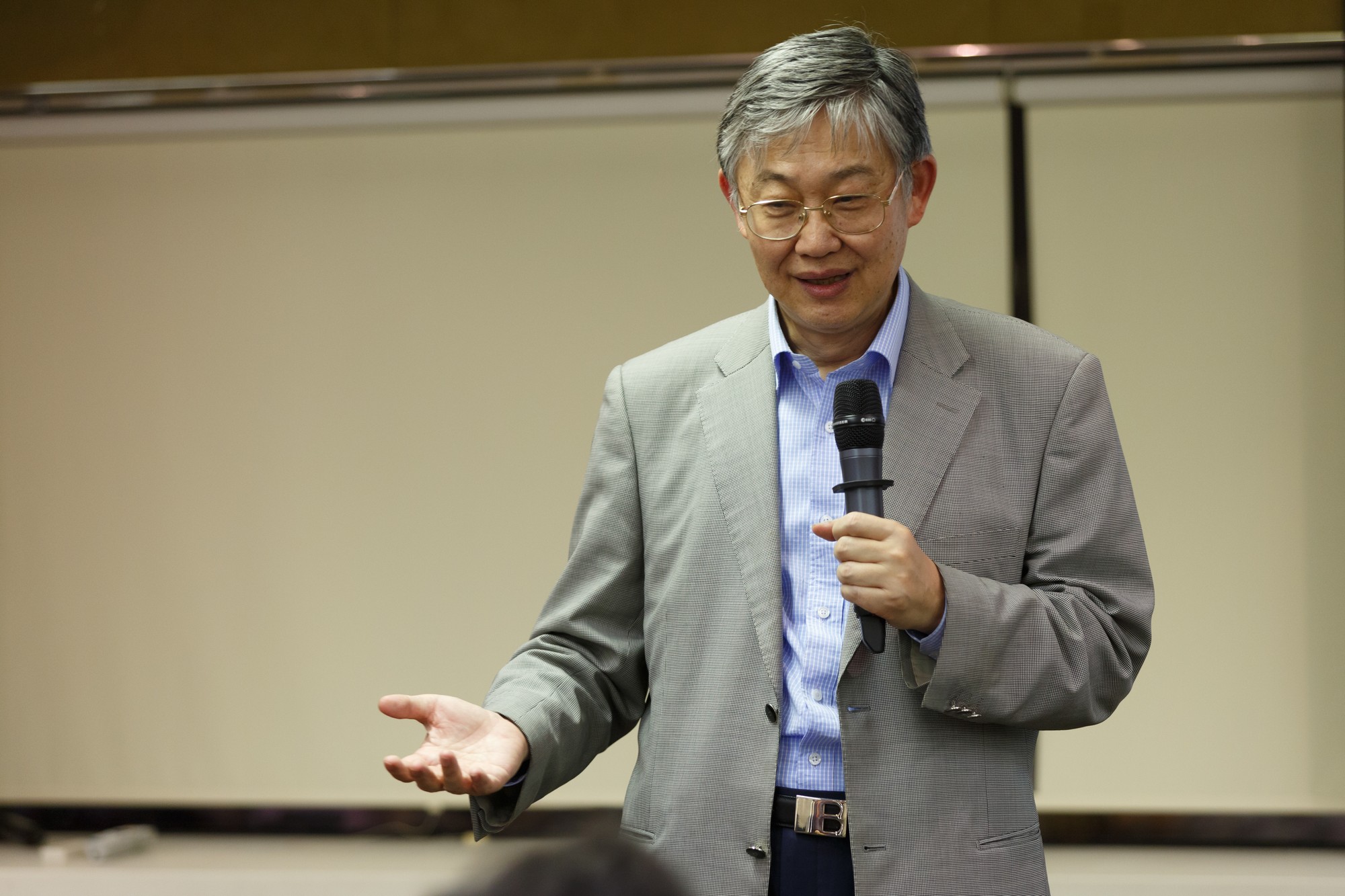 hku_ent_sem_p14117_02_023.jpg