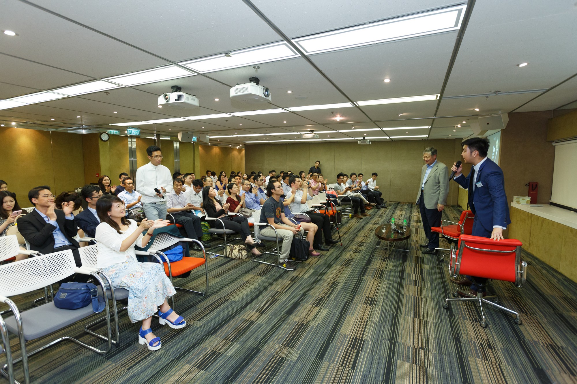 hku_ent_sem_p14117_02_040.jpg