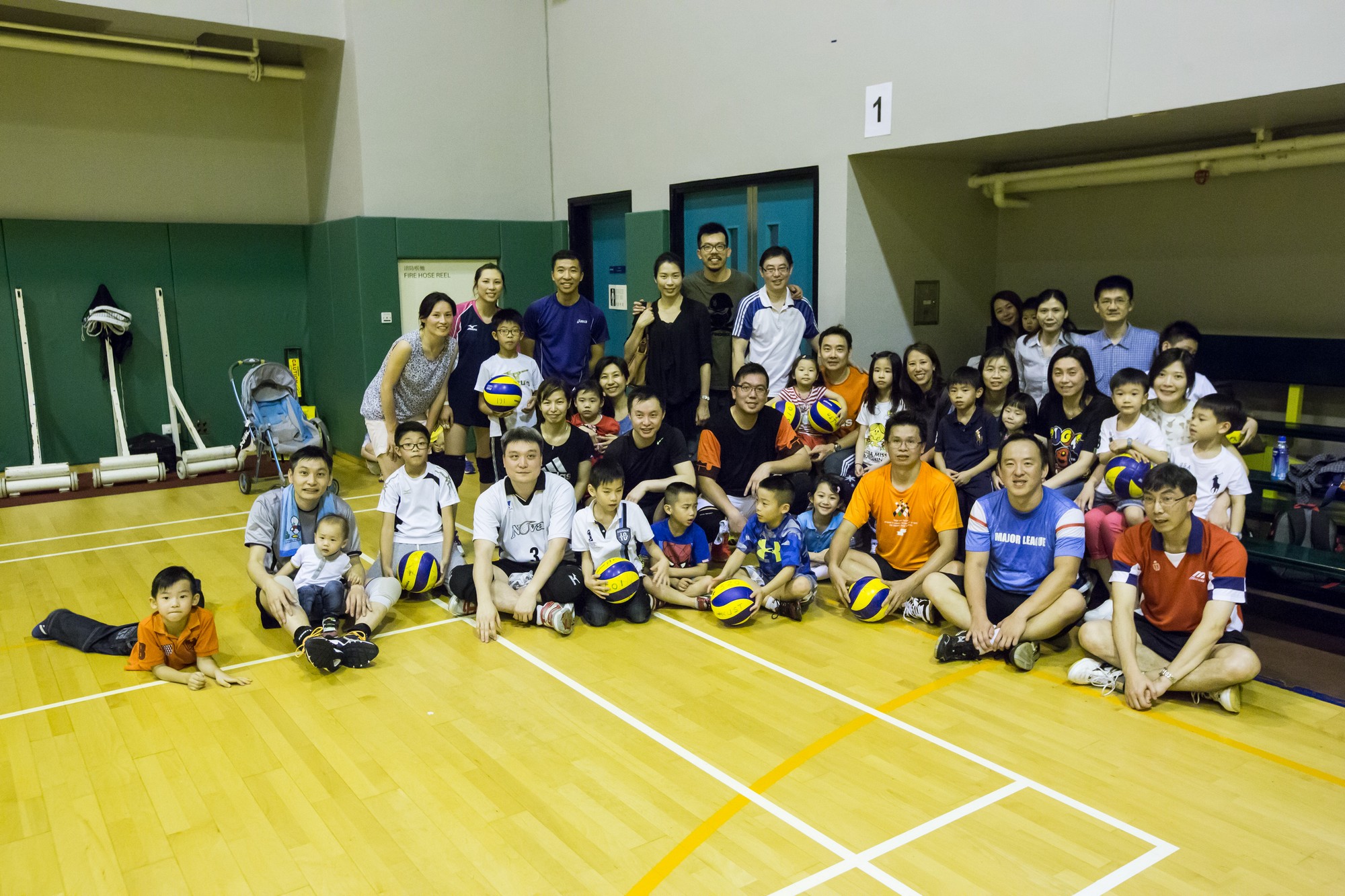 5d3_5789_volleyball-family.jpg