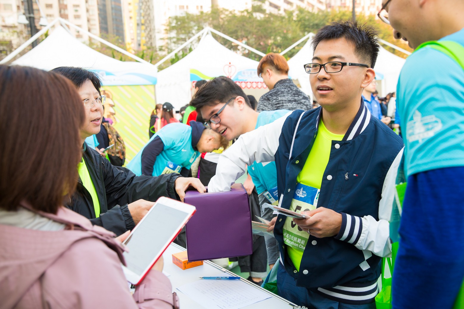 201_sta_cha_mar_tea_p16567_02_042.jpg