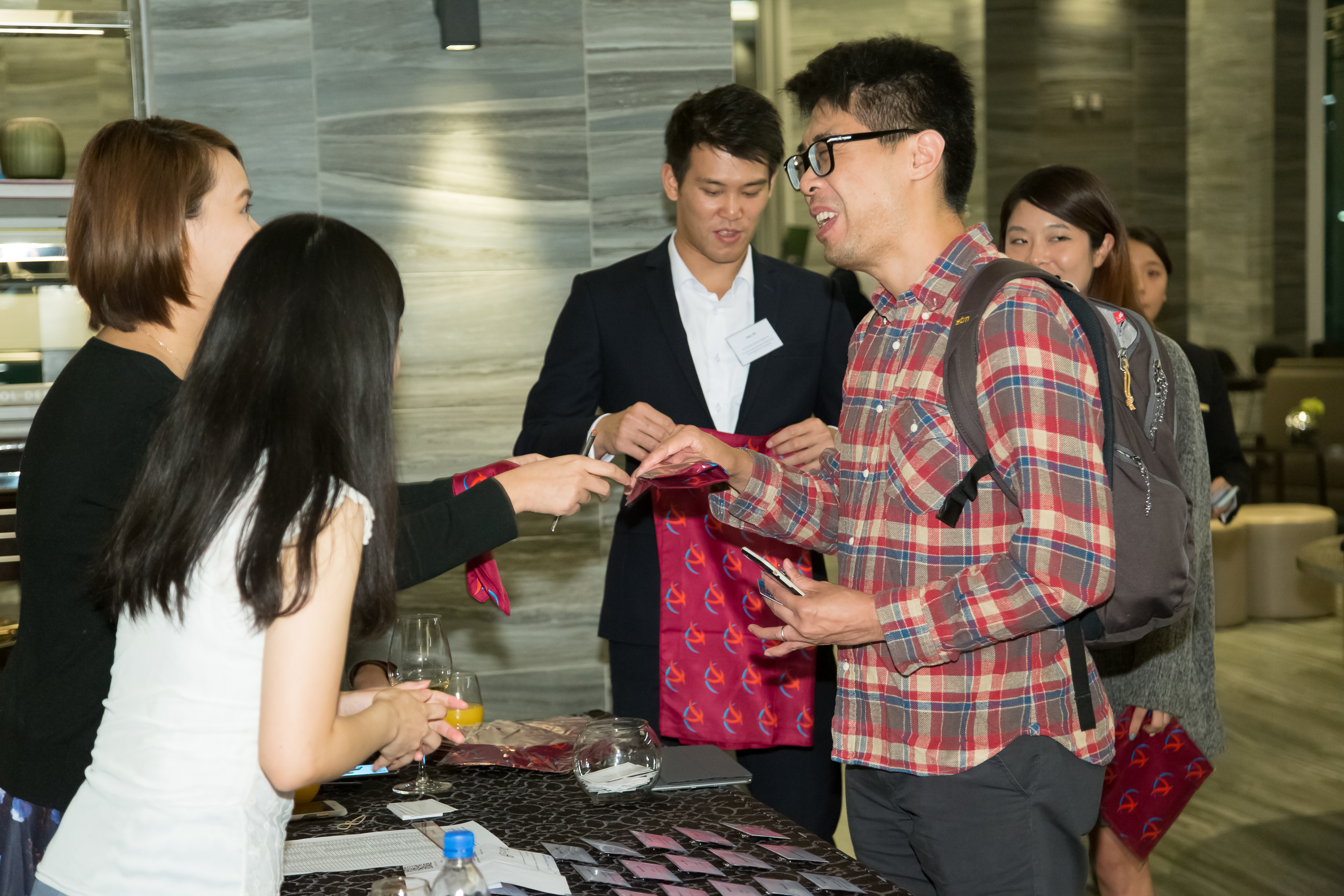 hku_alu_ass_ann_din_p17497_01_027.jpg
