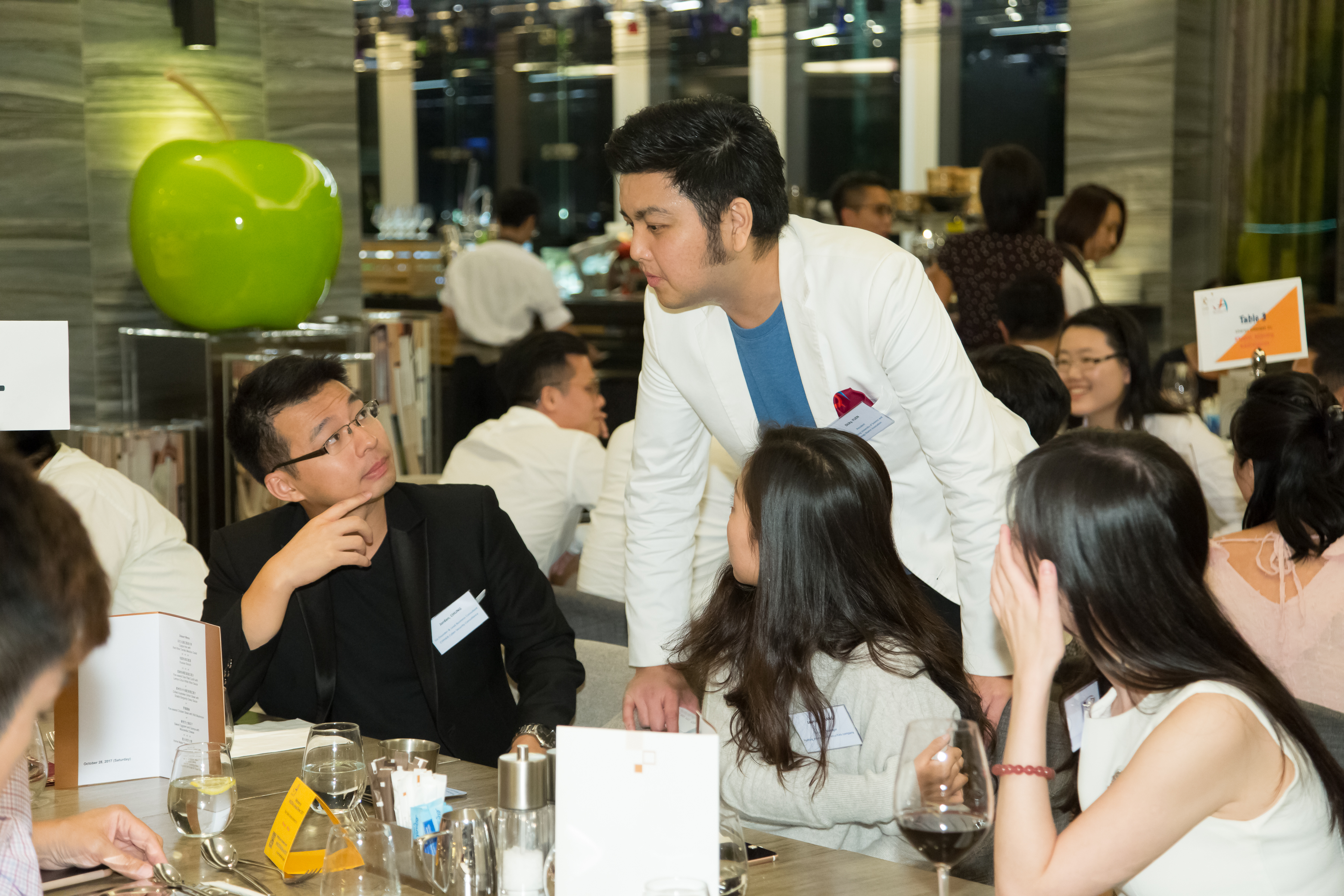 hku_alu_ass_ann_din_p17497_02_016.jpg