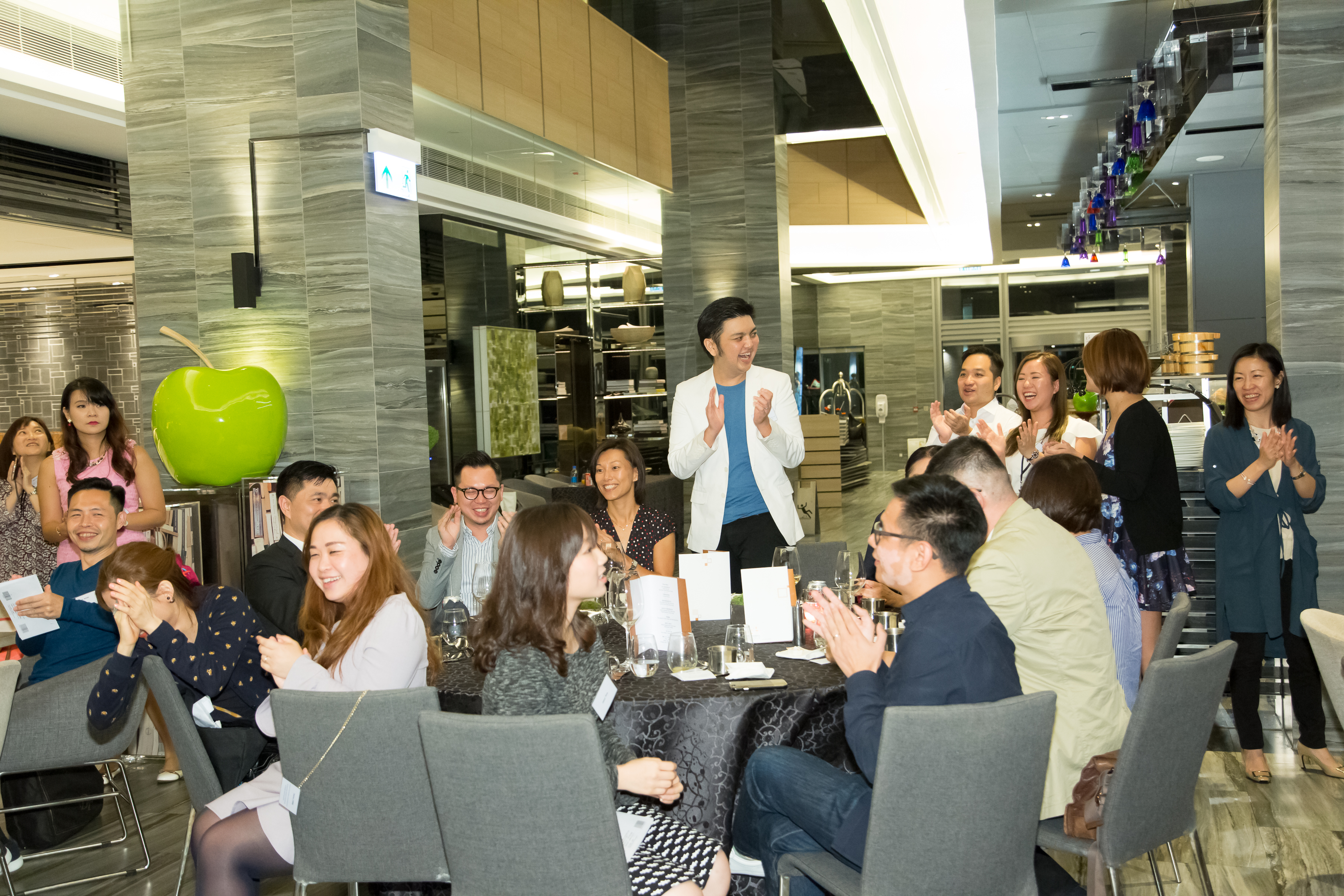hku_alu_ass_ann_din_p17497_02_094.jpg