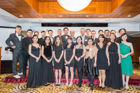 new_exc_mem_of_hku_p16365_04_003.jpg